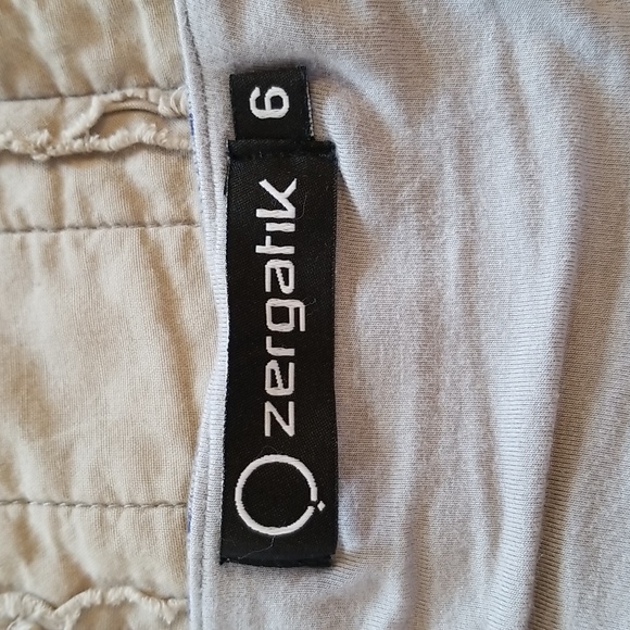 2/$12 Zergatik long sleeve top - Picture 5 of 7